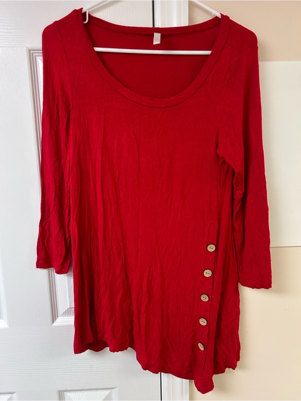 LSL red asymmetrical side-button tunic top